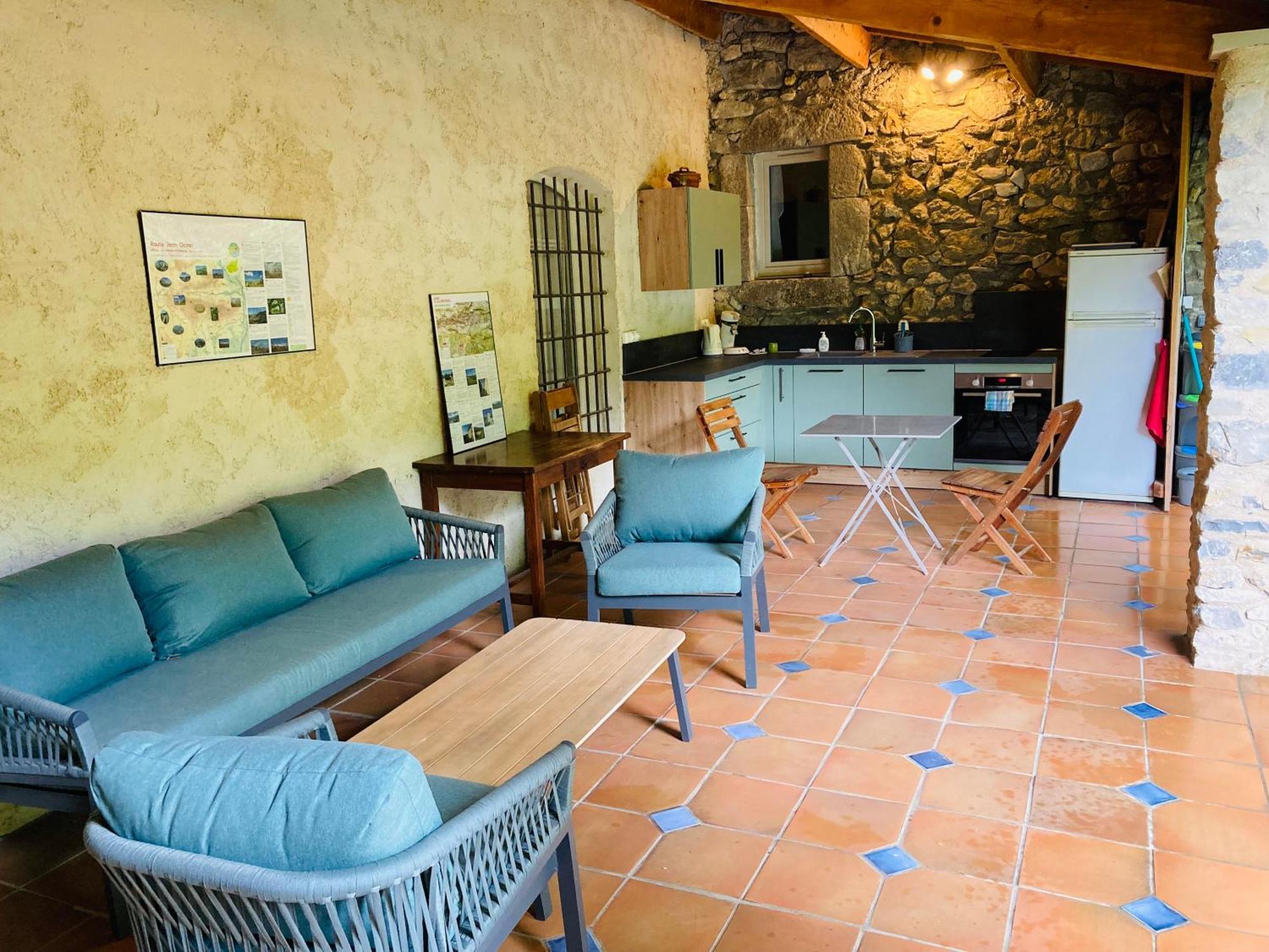 Le Moulin De La Viorne, Gite Avec Piscine Au Coeur De La Nature En Haute-Provence Les Omergues エクステリア 写真